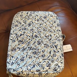 Vera Bradley travel bag